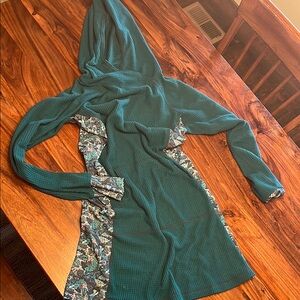 Youer Treasure hooded dress